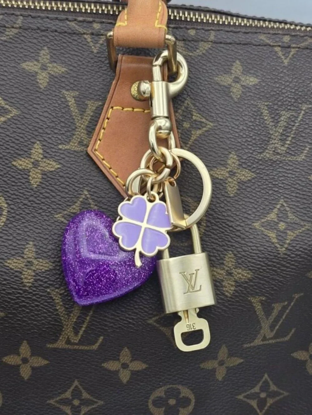 Authentic Louis Vuitton Gold Padlock 🔒Shiny LV Key + Unbranded Heart Bag Charm